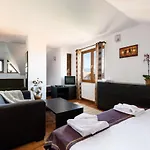 Penthouse аpartment Panoramic , Mountain Views Διαμέρισμα *