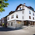 Penthouse аpartment Panoramic , Mountain Views Apartmán *