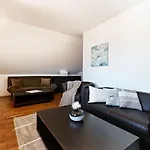 Penthouse аpartment Panoramic , Mountain Views Apartmán *